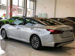 نيسان ألتيما